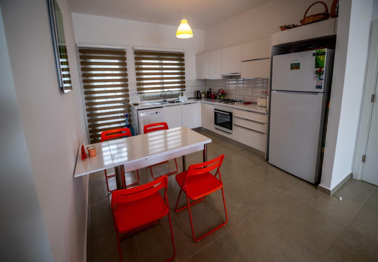 Milos Park Home - Alsancak Karavas  Ngoại thất bức ảnh