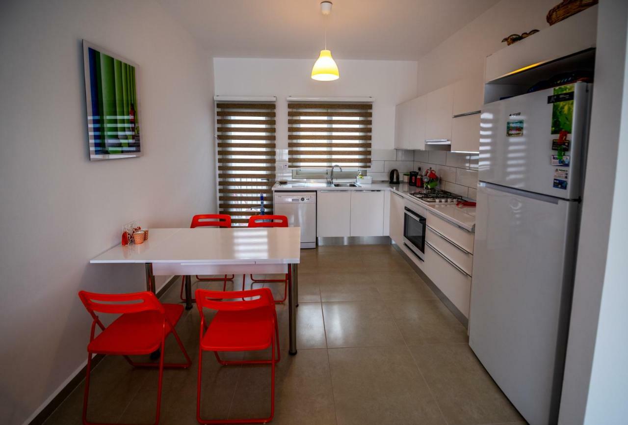 Milos Park Home - Alsancak Karavas  Ngoại thất bức ảnh